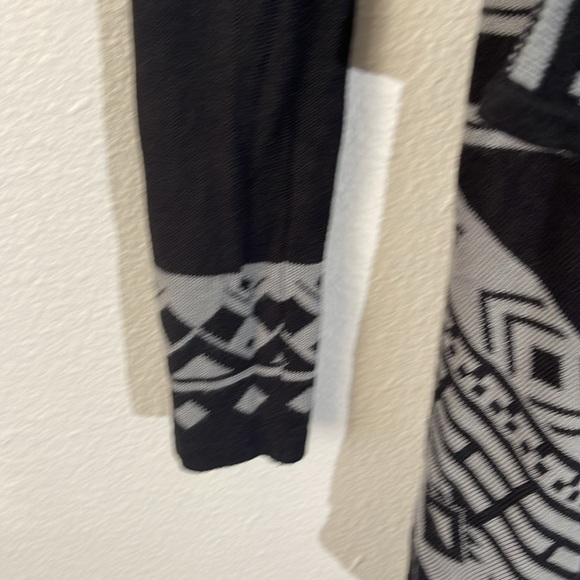 EVERLY Open Cascade Cardigan - Picture 3 of 6